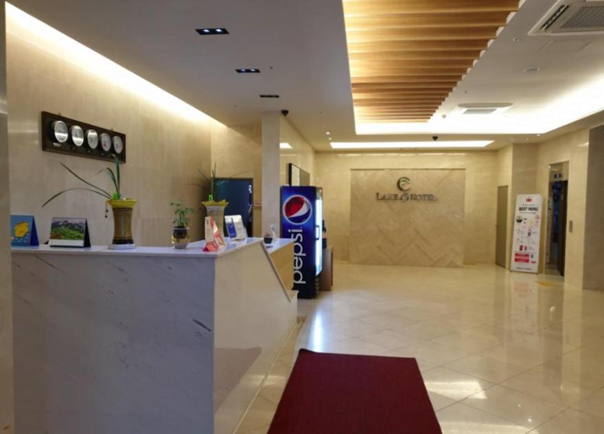 Lake 45 Hotel Naju Bagian luar foto